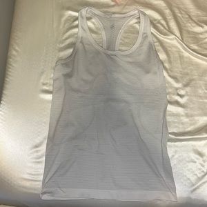 Lululemon Swiflty Tech Tank Top Size 6
